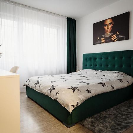 Blue House For 4 Guests With Netflix And Disney ยาช ภายนอก รูปภาพ